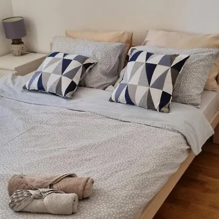 Lejlighed Lukavica Na Dan Donje Mladice